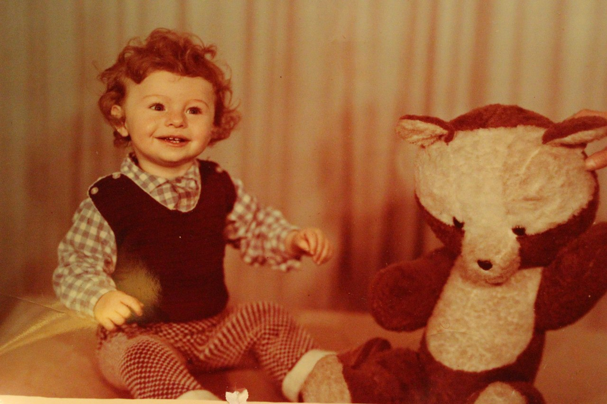 Маша в детстве 