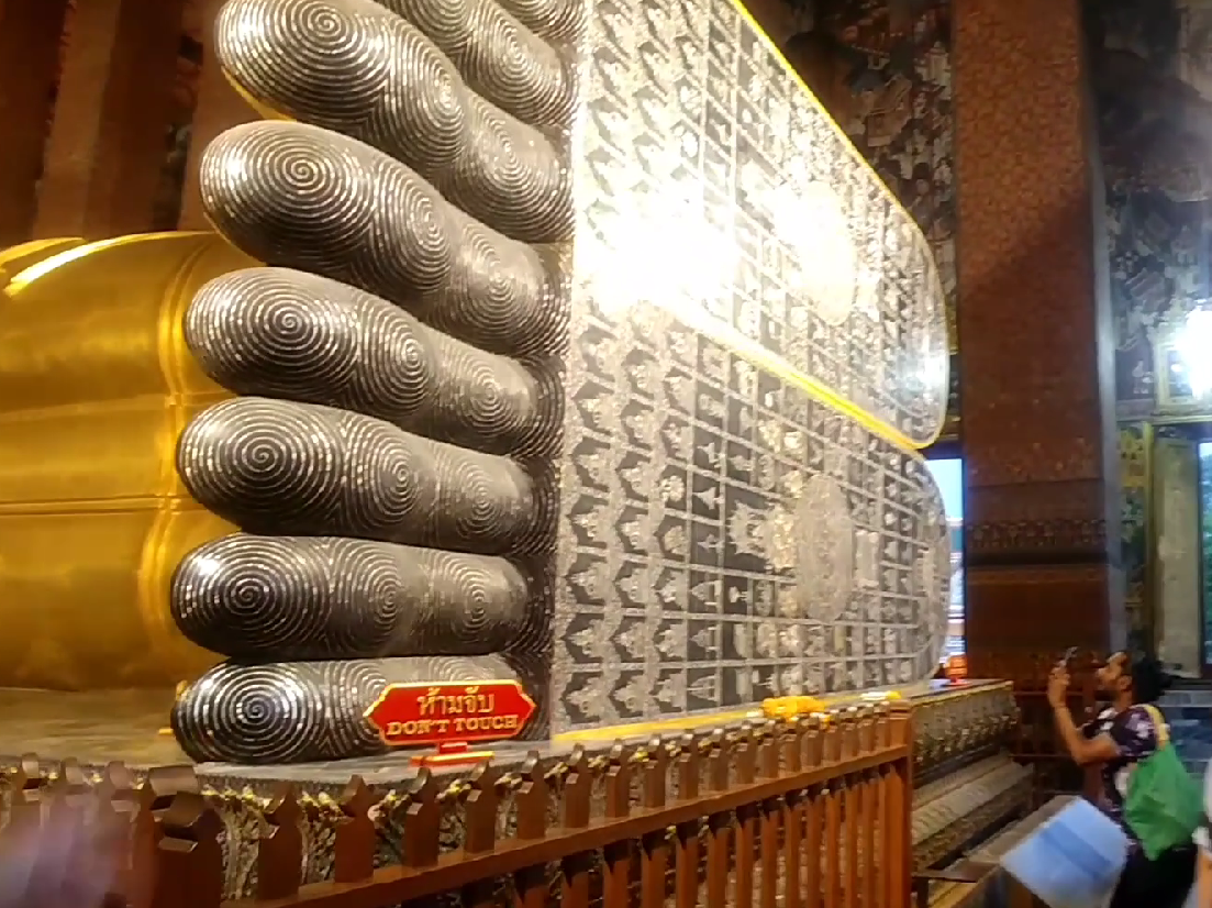 Стопы Будды