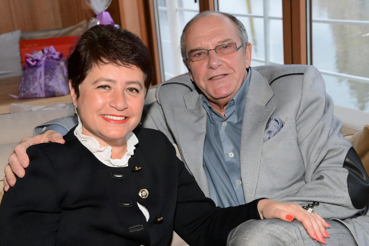 Эммануил Виторган с супругой Ириной. Фото: starhit.ru