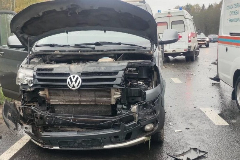    Авария произошла сегодня в 12:49 на 107-м километре трассы А-114.