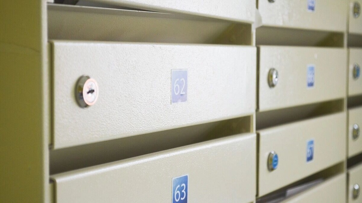 Звонок, мессенджеры, email, листовки, почта и даже встреча: как мошенники выходят на контакт с жертвой. Фото: 1MI