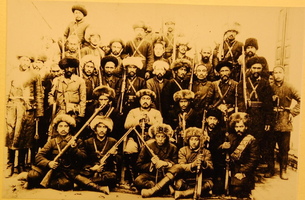 Уйгурские повстанцы в Синьцзяне. 1933 г.