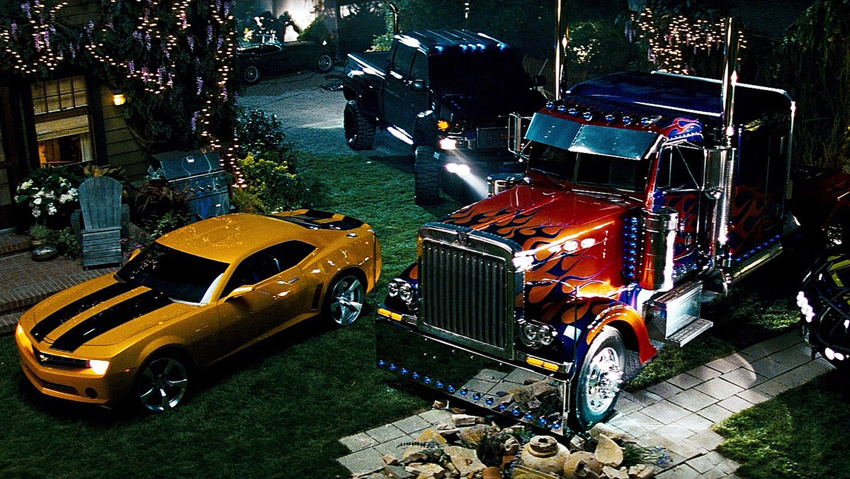 Автомобили Chevrolet и GMC в фильме "Трансформеры" (2007)