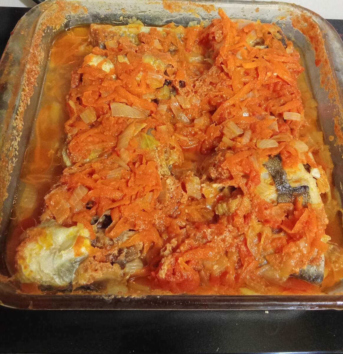 Минтай с овощами