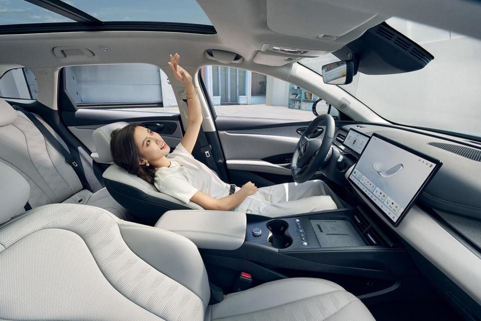 BYD Seal 06 DM-i Интерьер 