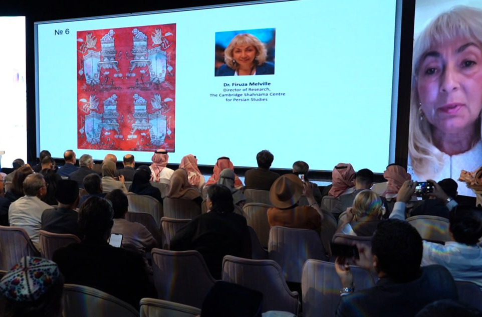 Передача дара. Фото пресс-службы ЦИЦ
