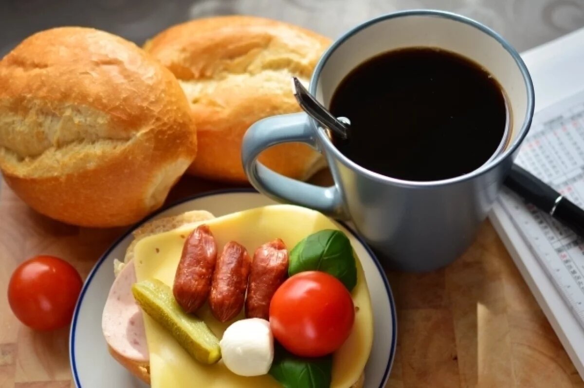    Именно завтрак позволяет контролировать чувство голода в течение дня.