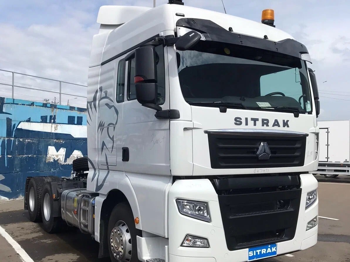 Фото от Яндекс Картинки. Sitrak C7H