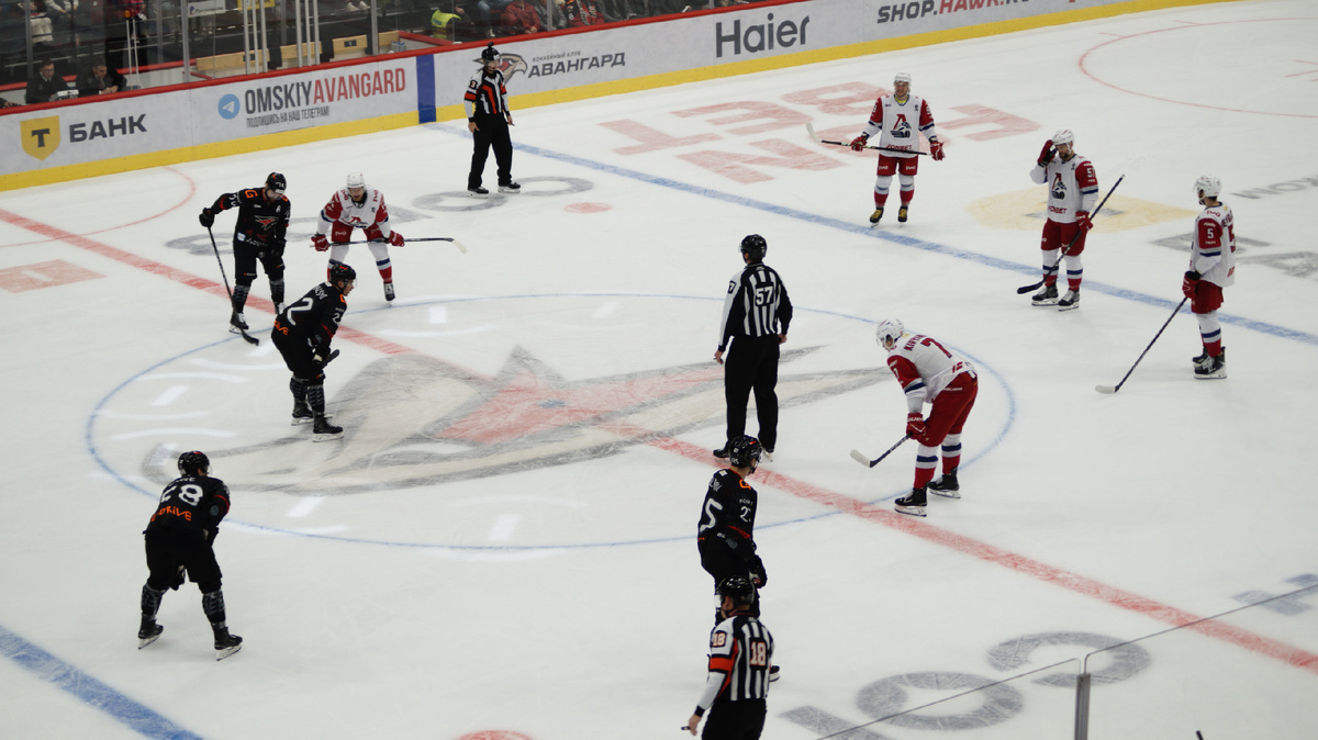 Встреча ХК "Авангард" и ХК "Локомотив"