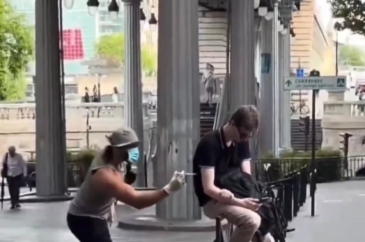    Французского блогера осудили на 6 месяцев за пранки со шприцем