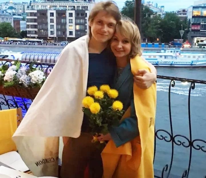 Ольга Прокофьева с сыном Александром от брака с Юрием Соколовым