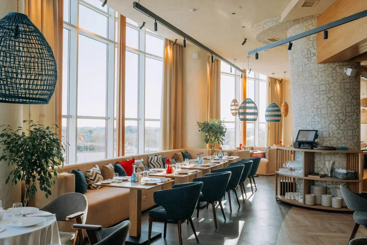 Мебель для ресторана "Клево" в Южно-Сахалинске