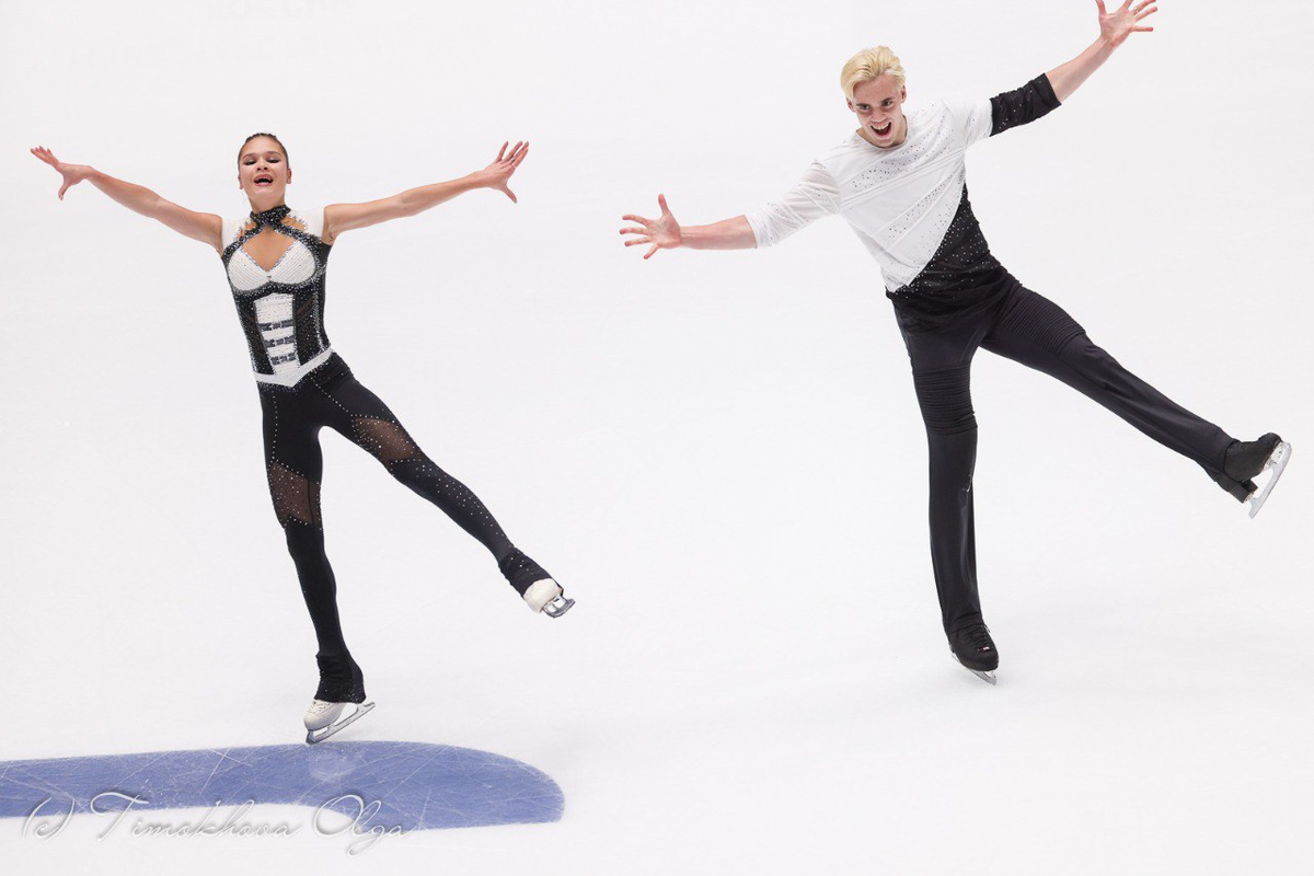Екатерина Чикмарева и Матвей Янченков в короткой программе, фото - Ольга Тимохова