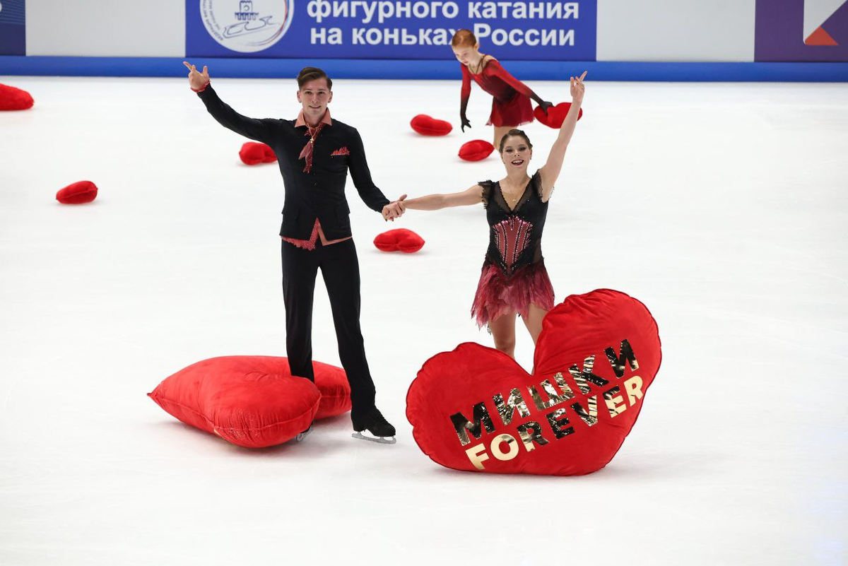 Анастасия Мишина и Александр Галлямов в короткой программе, фото - Алексей Парф