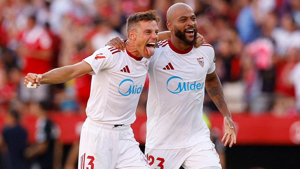    "Севилья" разгромила "Барселону" со счетом 4:1. Фото: REUTERS