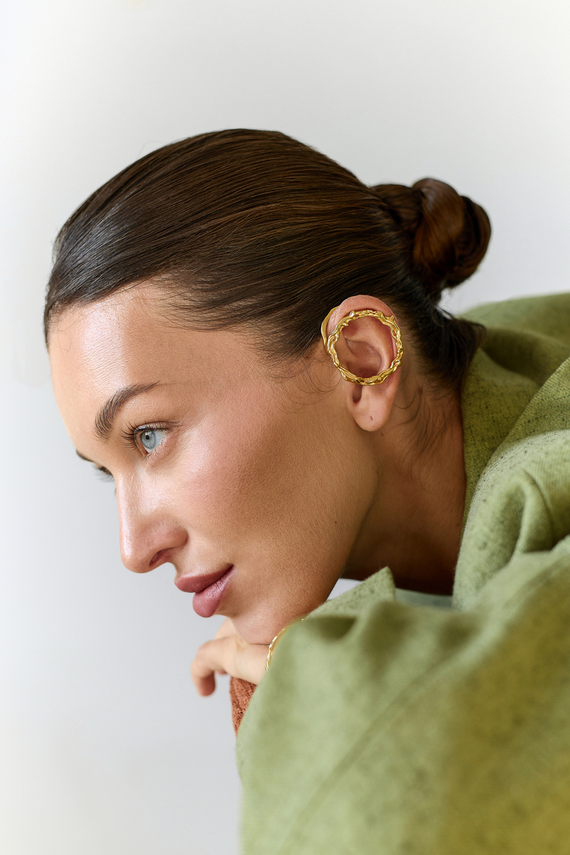 Серебряная серьга-кафф корни «Васюганские болота» gold