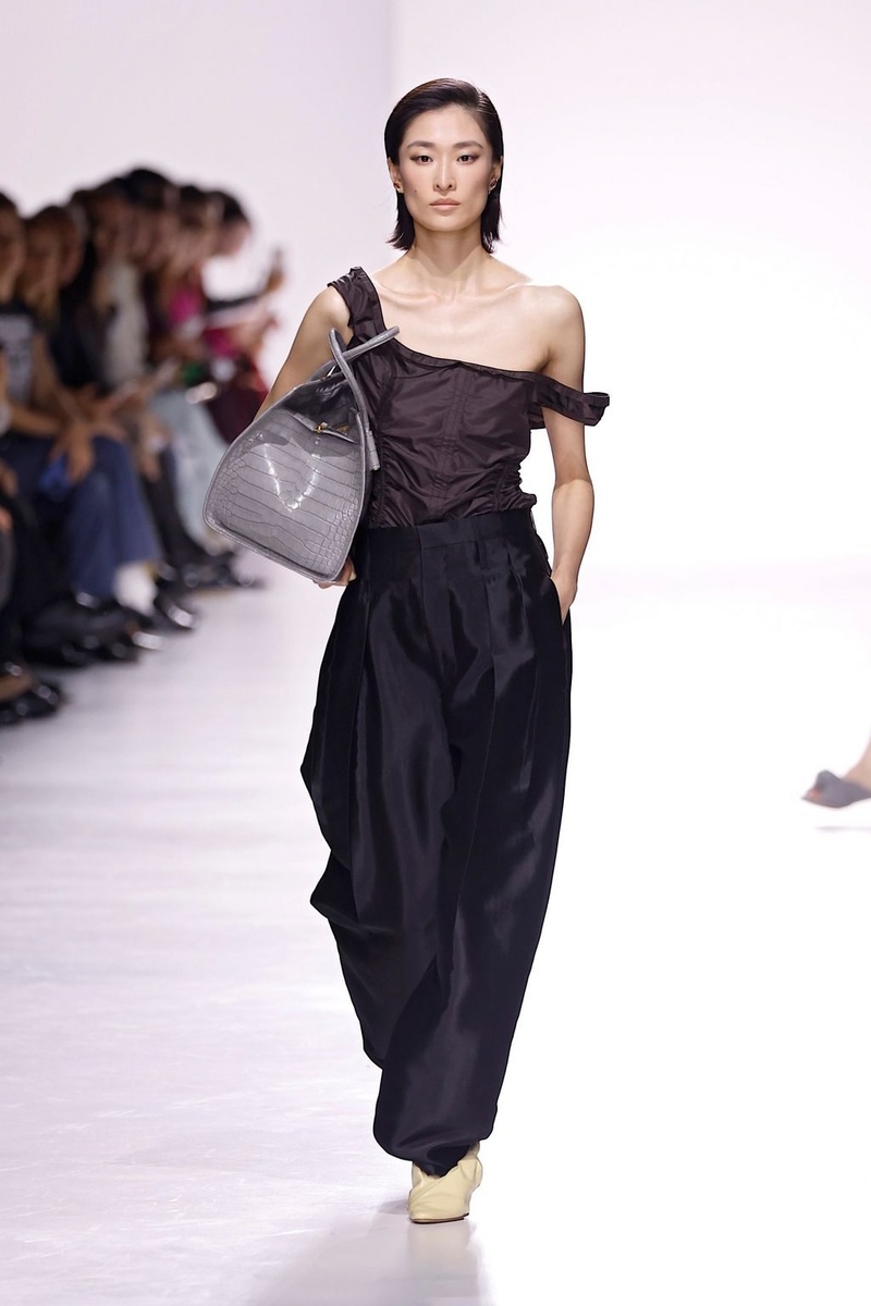 Bottega Veneta SS26. Tagwalk