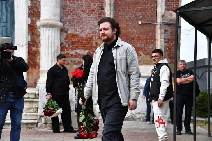    Сын Мадянова собирается пойти по стопам отца