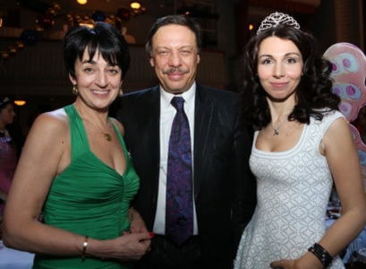 Михаил Барщевский с женой и дочерью