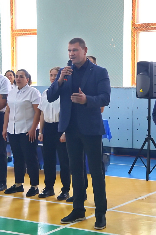 Заместитель председателя Волжской городской Думы Антон Гузев📷    Кикбоксеры 7 городов выяснили отношения на первенстве Волжского
