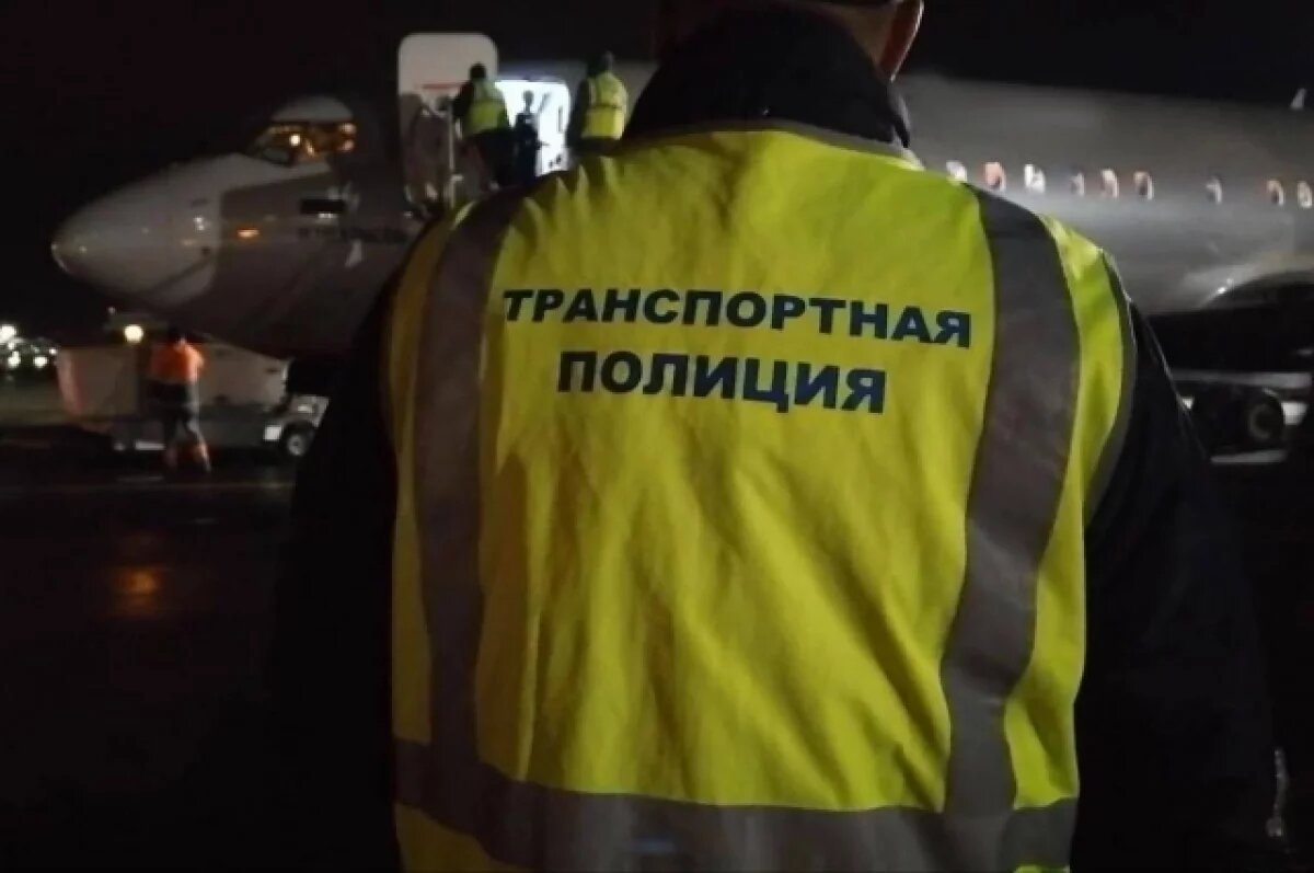    В Иркутске оштрафовали трёх пассажиров за нарушения в самолетах