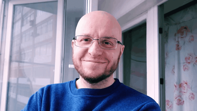 Привет от Ромки!
