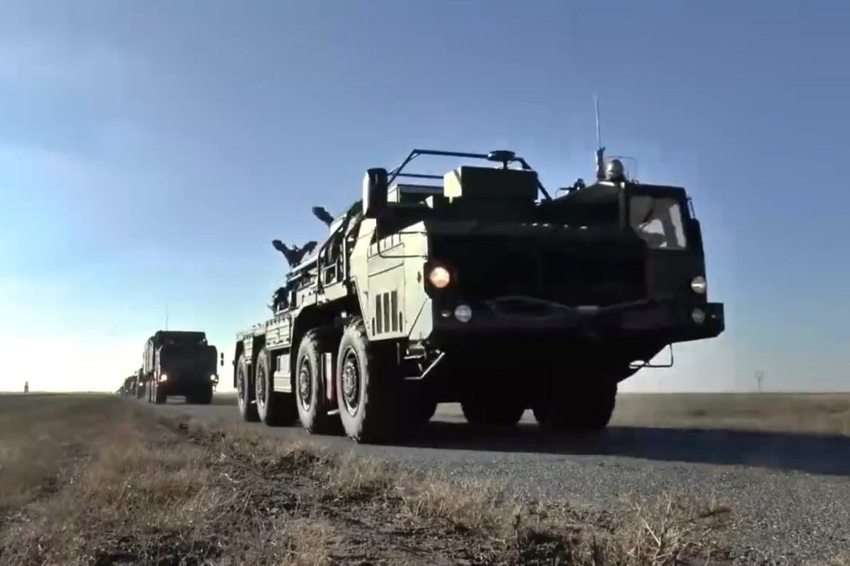   скриншот из видео "Пуск ракет С-400 Триумф. Супероружие" с сайта RuTube