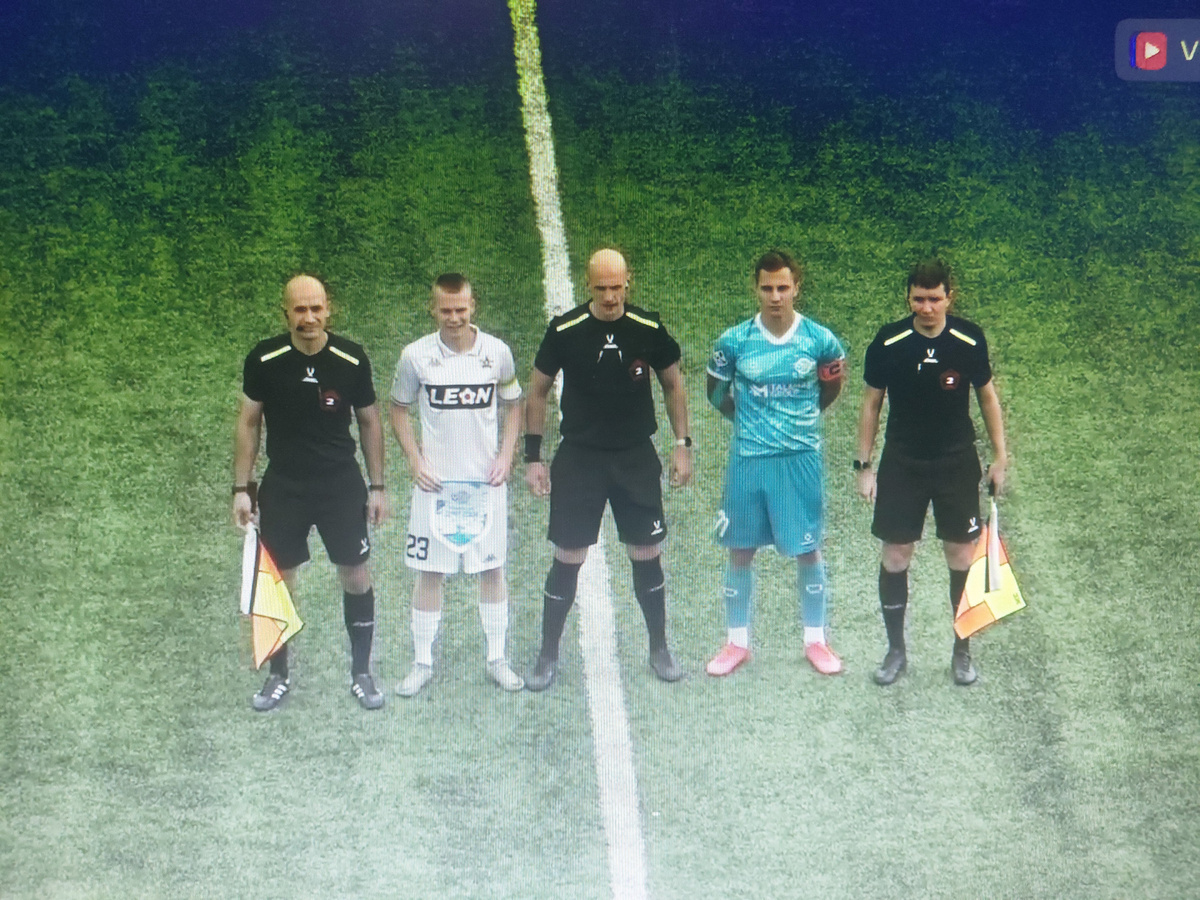 В 6 часов утра по московскому времени в Хабаровске началась игра местных армейцев с пензенскими зенитовцами