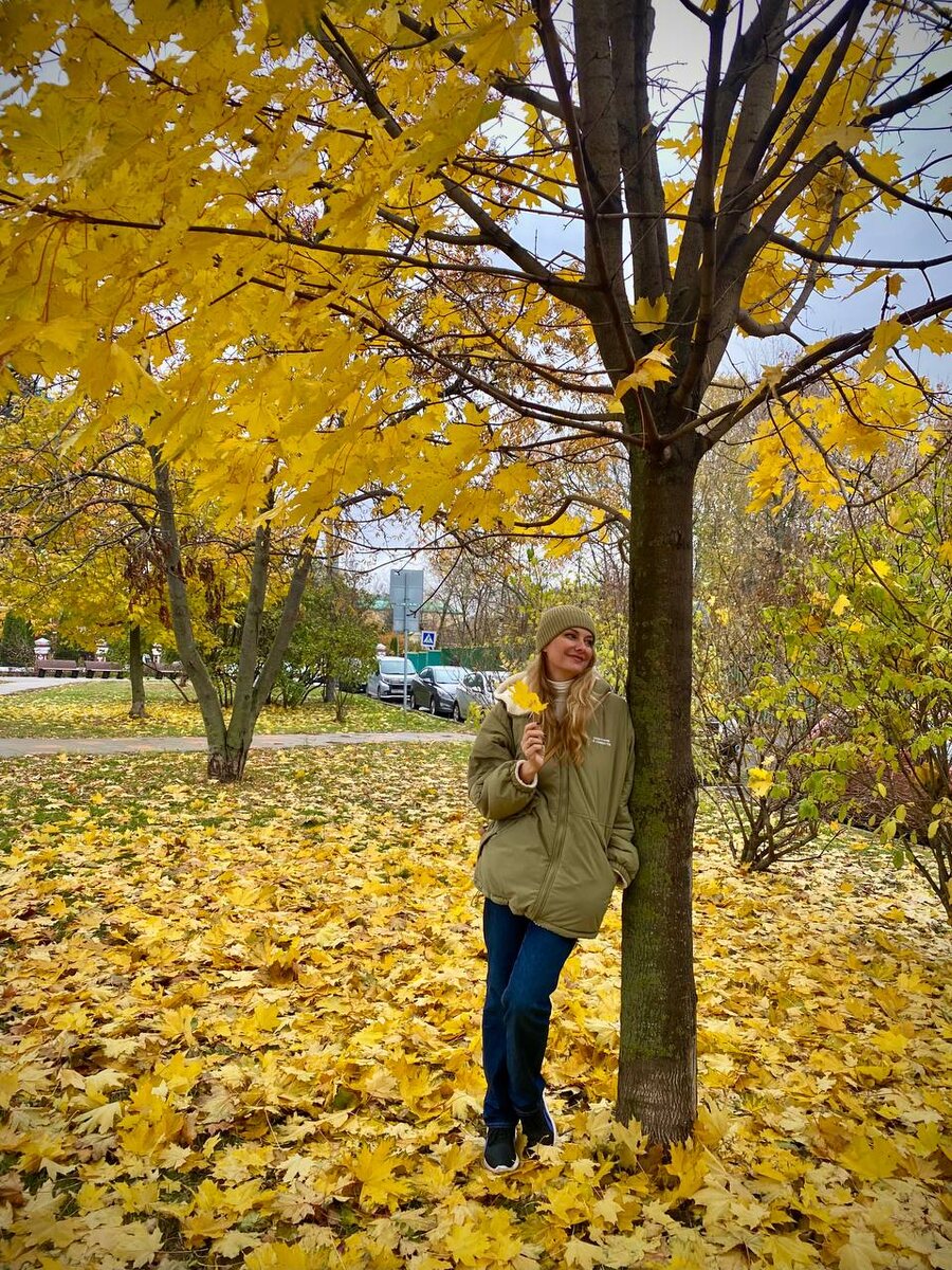 На фото: ведущая прогноза погоды на канале ТВЦ Алена Дублюк