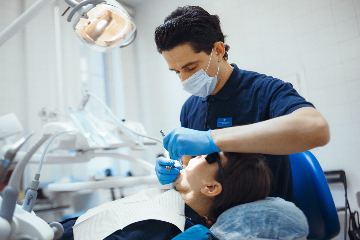 Фотография взята с сайта стоматологии Дмитрович Фэмили https://www.dmitrovich.ru/