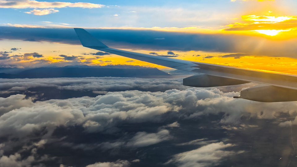 В Абхазию на самолёте! Часть 1 - Сухум. Лучшие места, куда пойти, что посмотреть, цены, отели, аренда авто в Абхазии, интересные секреты.
