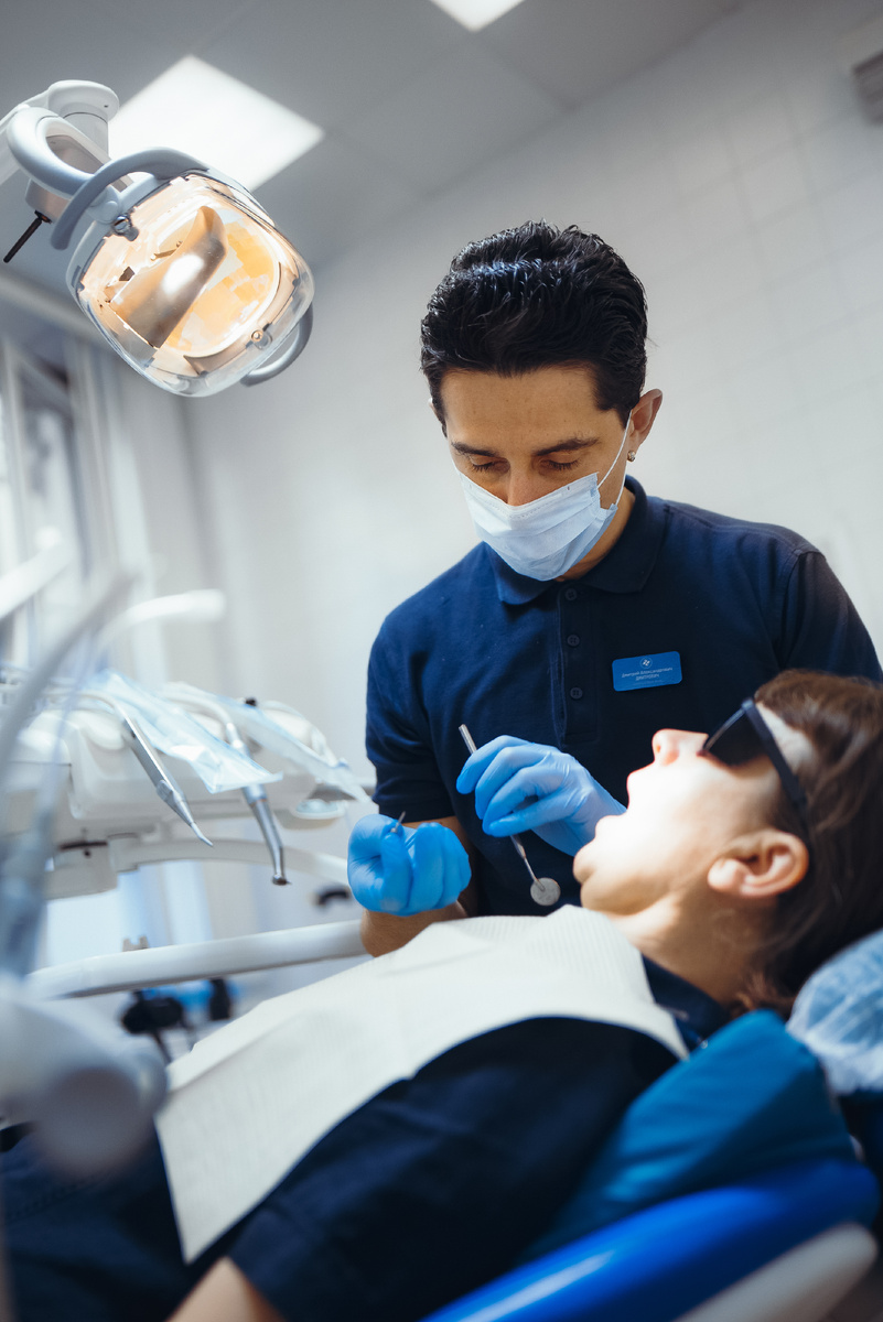 Фотография взята с сайта стоматологии Дмитрович Фэмили https://www.dmitrovich.ru/