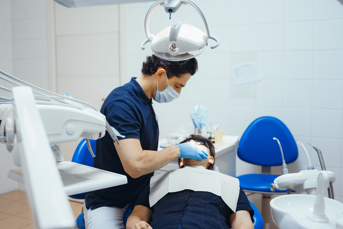 Фотография взята с сайта стоматологии Дмитрович Фэмили https://www.dmitrovich.ru/