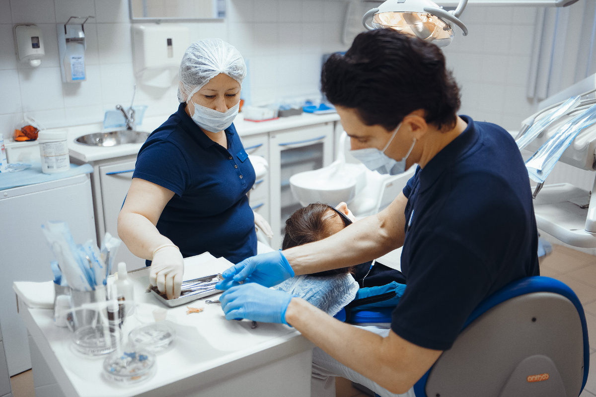 Фотография взята с сайта стоматологии Дмитрович Фэмили https://www.dmitrovich.ru/