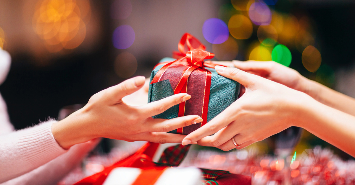 ТОП-10 идей для корпоративных подарков на Новый год 2026