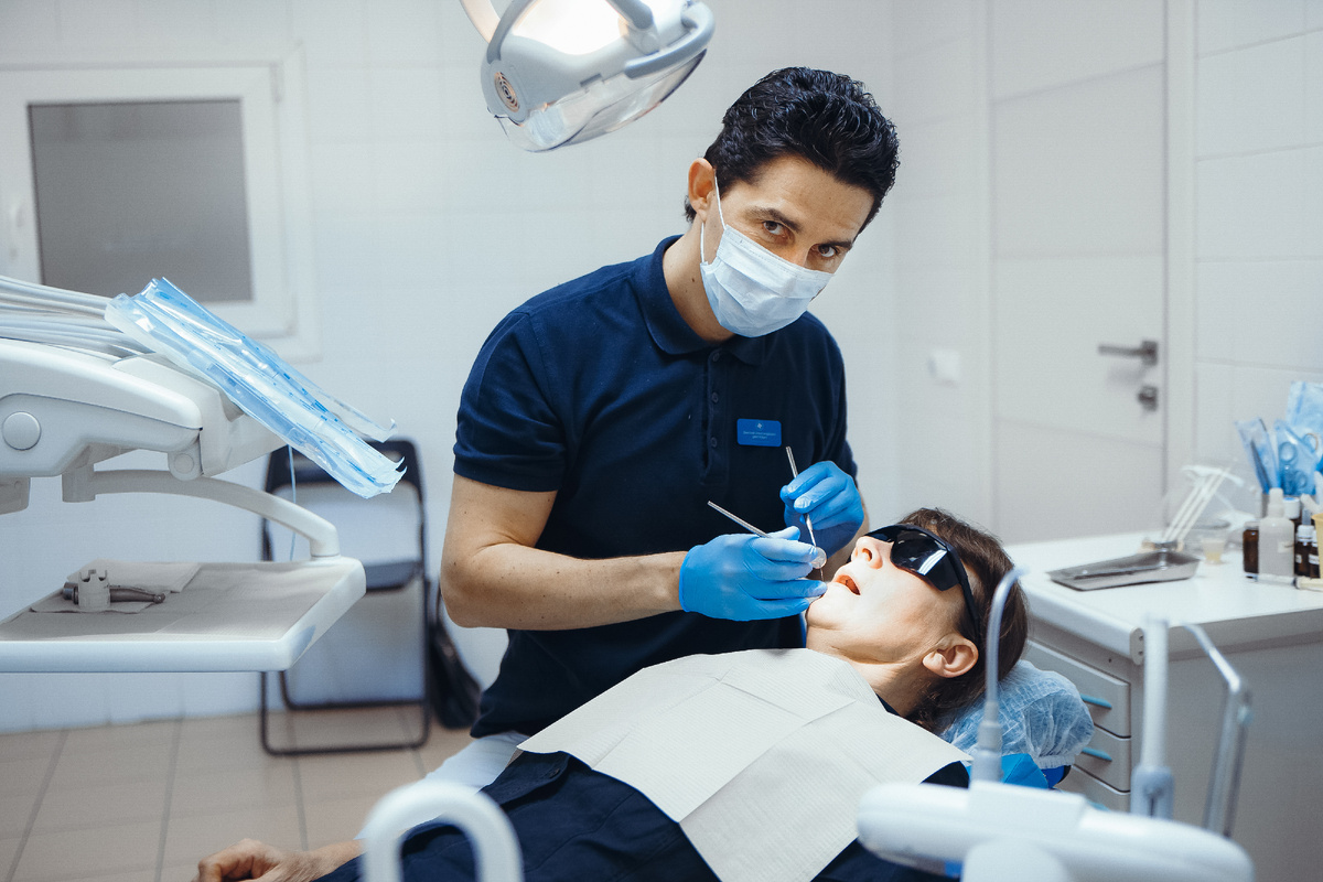 Фотография взята с сайта стоматологии Дмитрович Фэмили https://www.dmitrovich.ru/