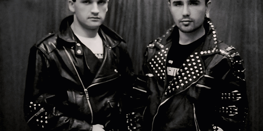 "Кар-Мэн": как два парня задали ритм всей стране и почему до сих пор их песни знают наизусть мужчины 40+