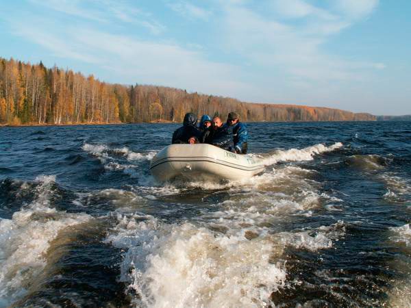 Ивинский разлив - водохранилище, образовавшееся при постройке плотины на Свири