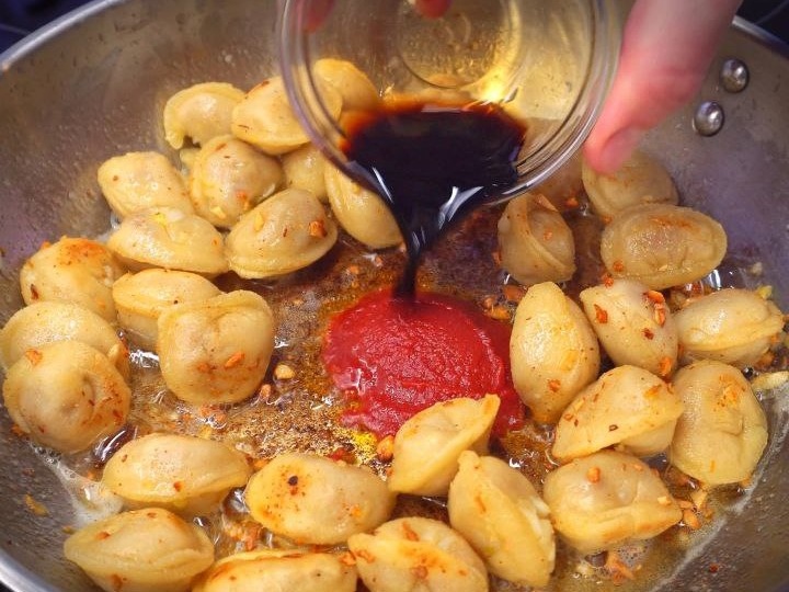 Как я готовлю пельмени, когда варёные уже надоели