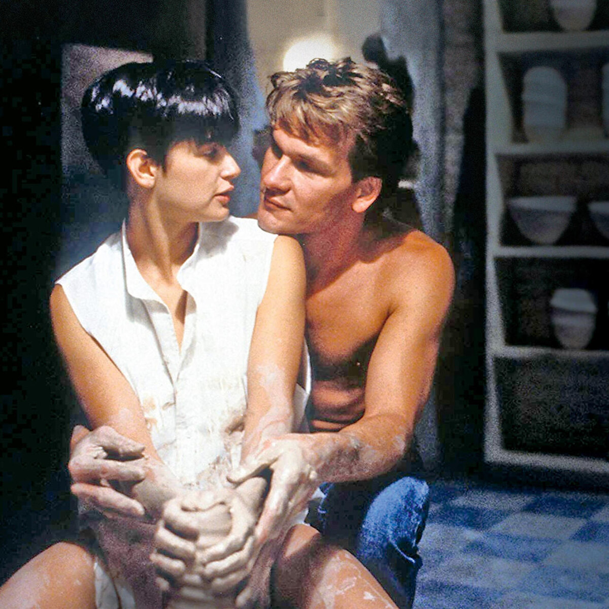    Деми Мур и Патрик Суэйзи в фильме «Привидение». 1990 г. Legion-Media