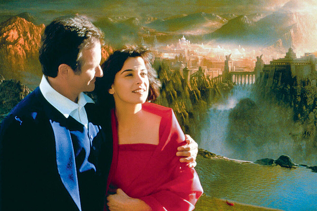    Робин Уильямс и Аннабелла Шиорра в фильме «Куда приводят мечты». 1998 г. Mary Evans/ТАСС