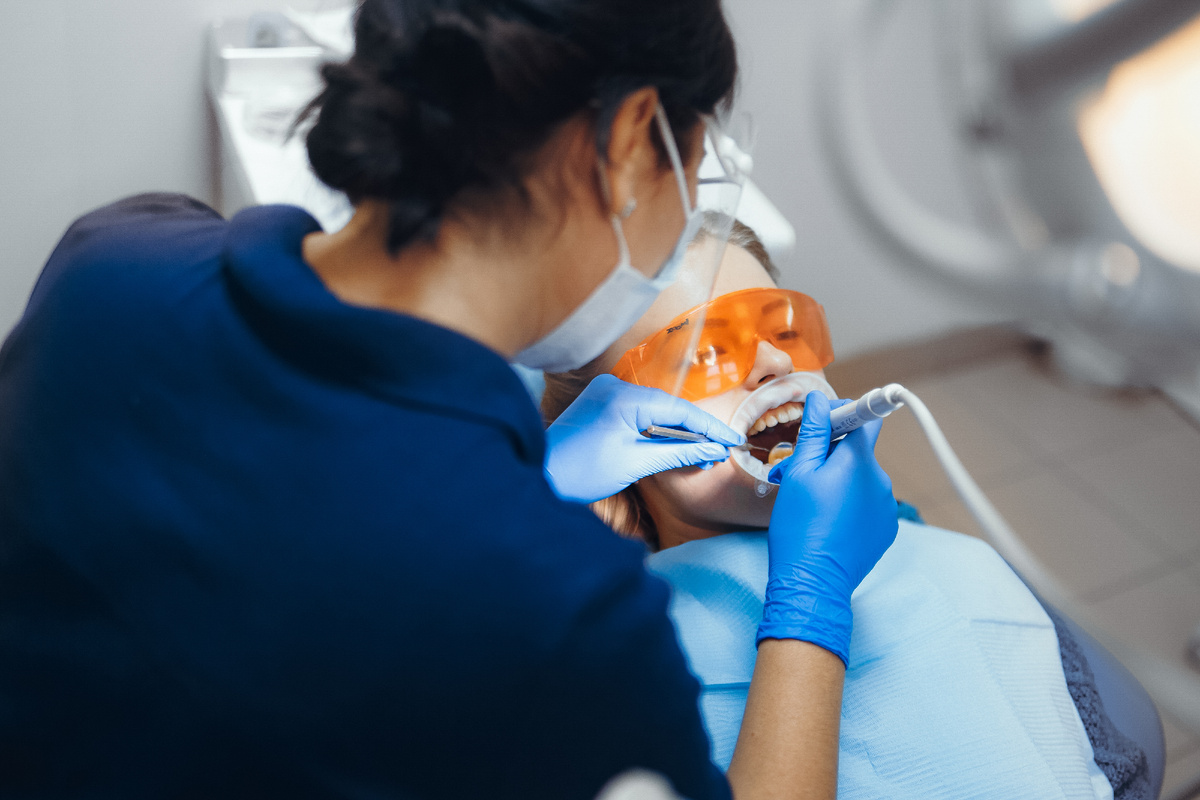 Фотография взята с сайта стоматологии Дмитрович Фэмили https://www.dmitrovich.ru/