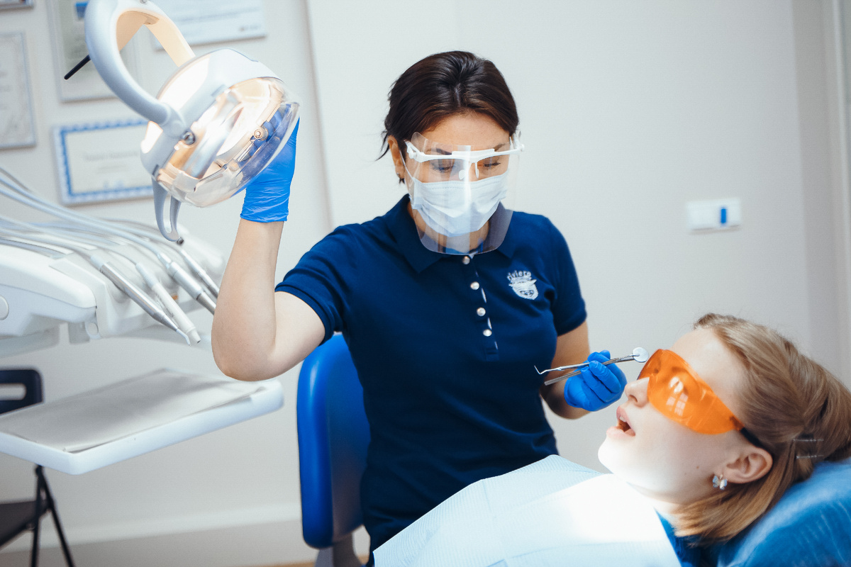 Фотография взята с сайта стоматологии Дмитрович Фэмили https://www.dmitrovich.ru/