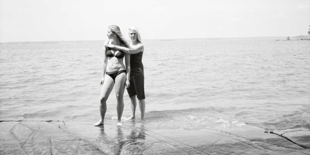 Традиционный взгляд на женственность и красоту в фотографиях Реджины ДеЛуис