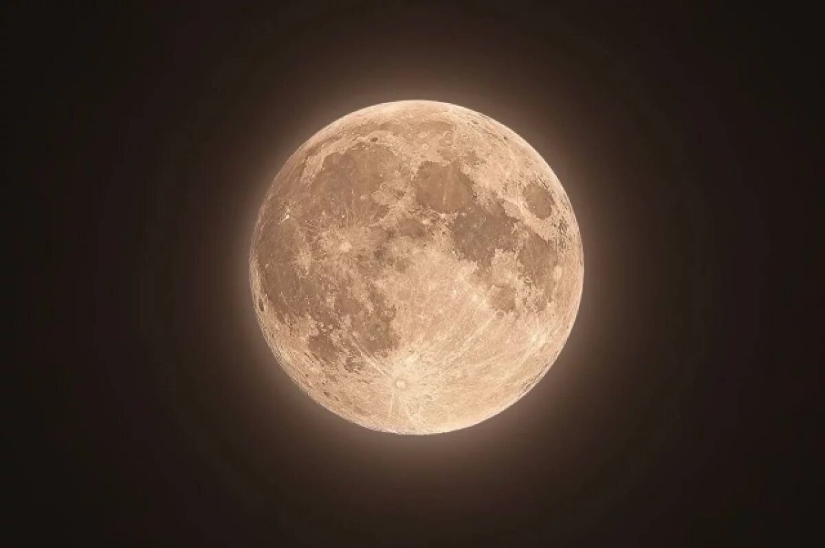    Луна пройдёт ближайшую к Земле точку своей орбиты всего за 11 часов до момента полнолуния.