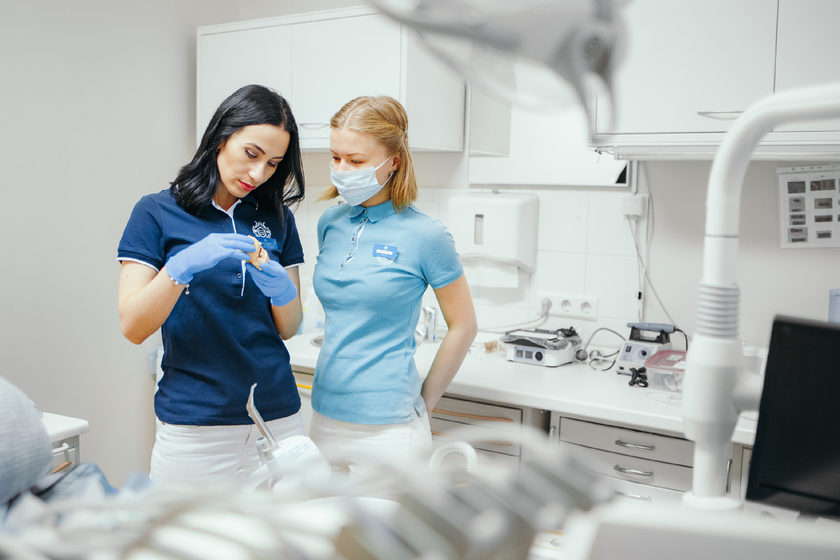 Фотография взята с сайта стоматологии Дмитрович Фэмили https://www.dmitrovich.ru/