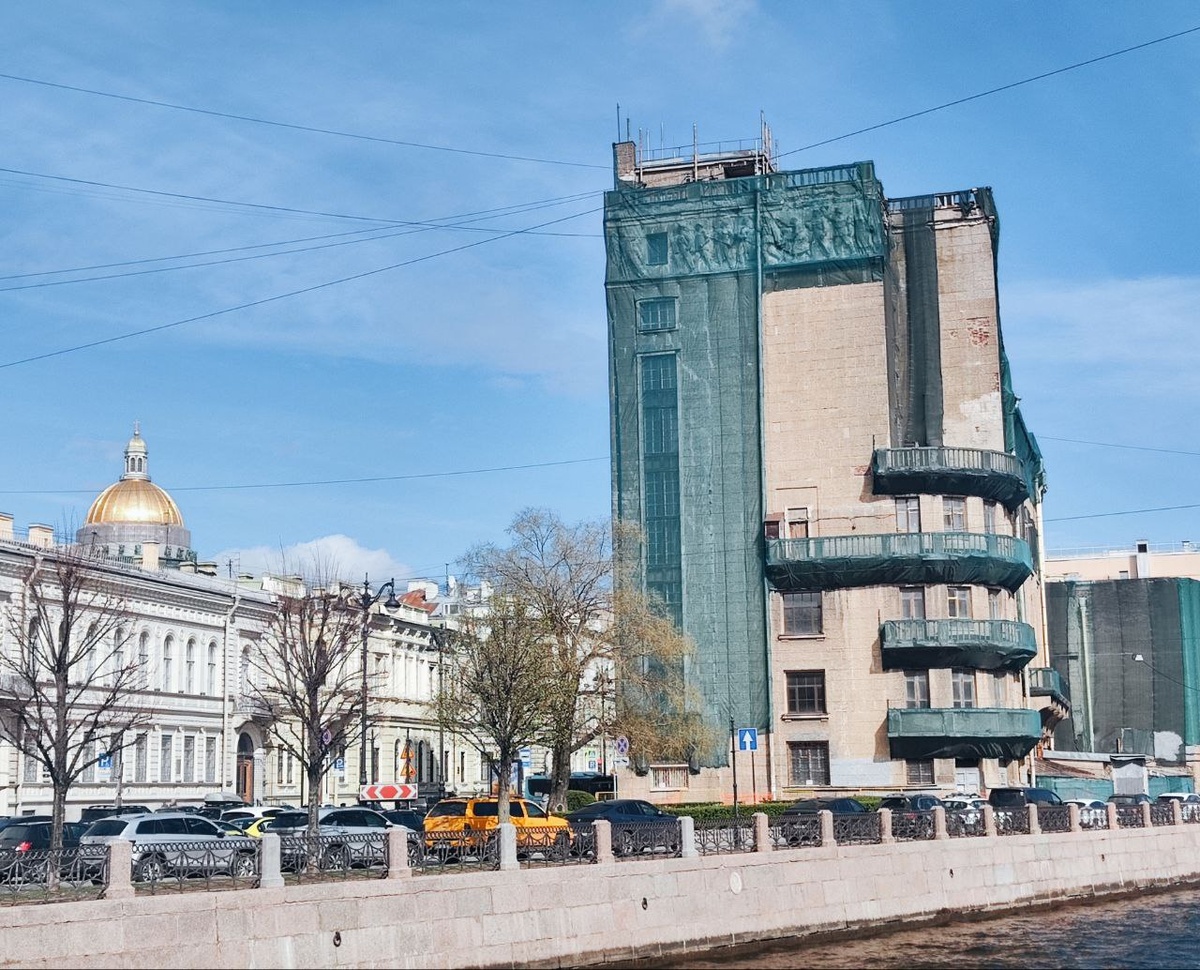 Современный вид здания на мойке, 2025г. Автор: Знакомьтесь, Петербург