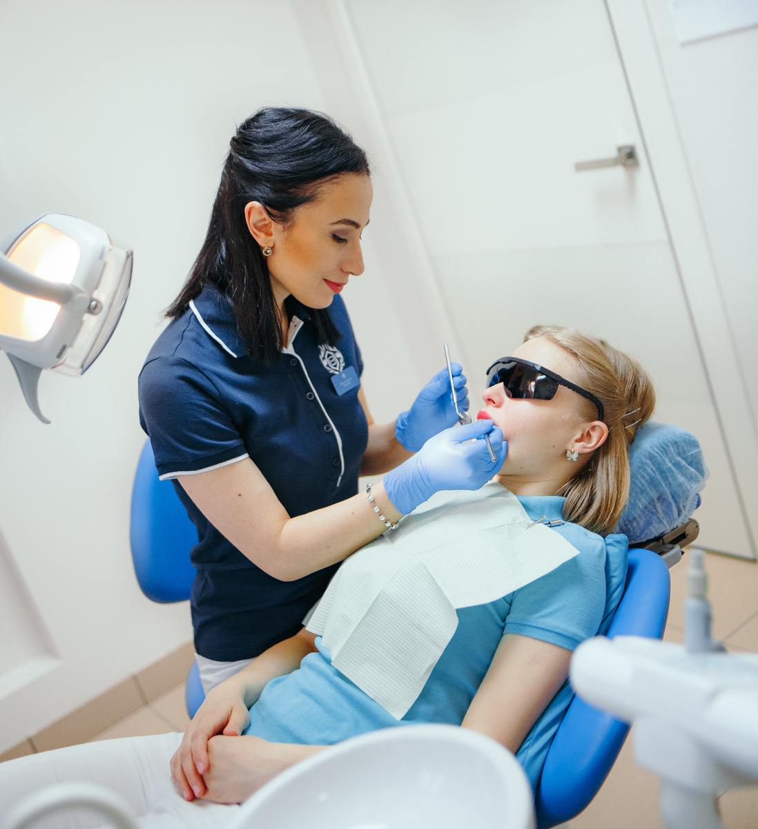 Фотография взята с сайта стоматологии Дмитрович Фэмили https://www.dmitrovich.ru/