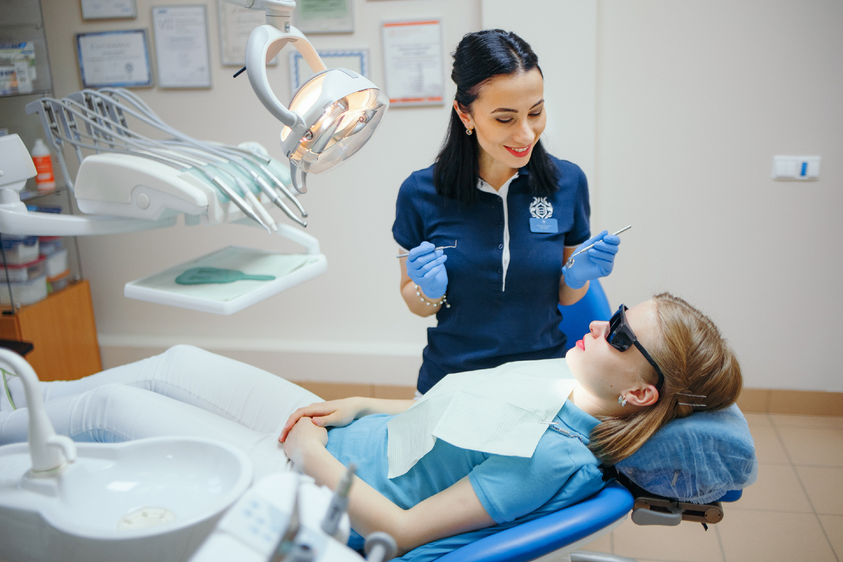 Фотография взята с сайта стоматологии Дмитрович Фэмили https://www.dmitrovich.ru/