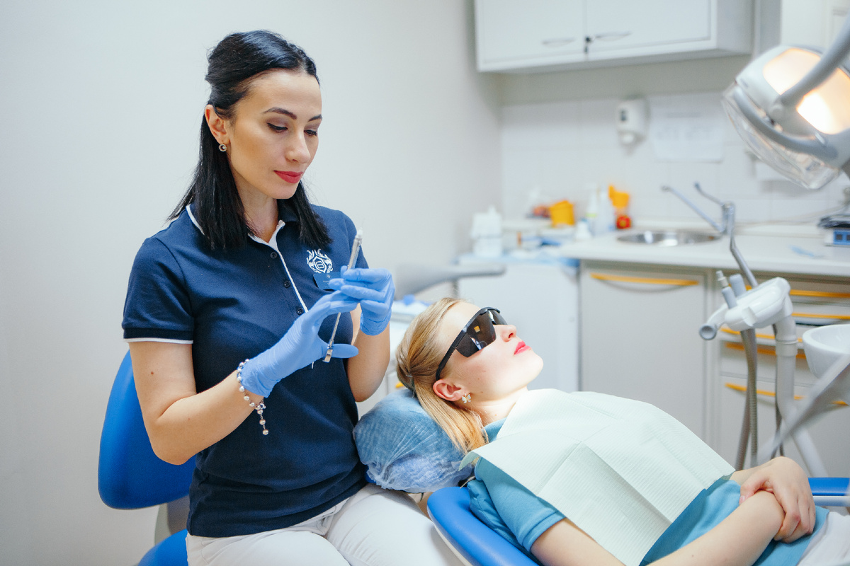 Фотография взята с сайта стоматологии Дмитрович Фэмили https://www.dmitrovich.ru/